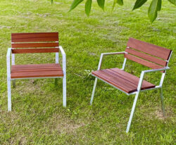 SEDIA stole i dansk stilrent design i galvaniseret stål og træ