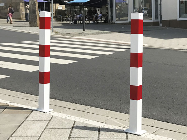 Firkantet pullert til nedstøb