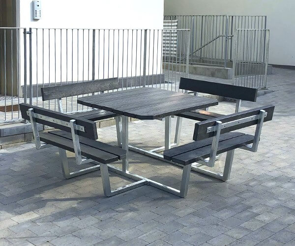 Campo 2 - bordbænkesæt med stel i stål og beklædning i genbrugsplast