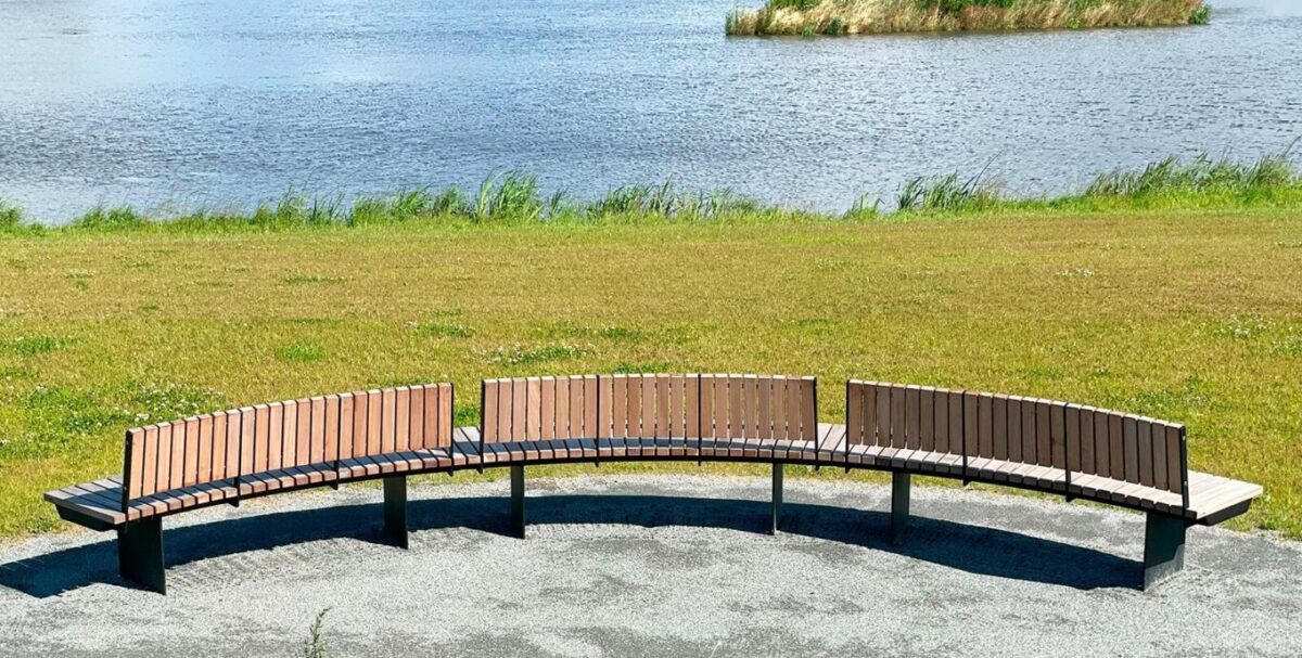 Crepa plinte i hårdtræ , halvcirkler, slangesnoede plinte fra By Bang