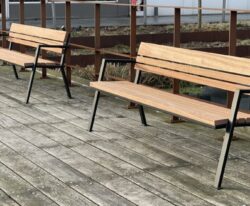 sedia bænk , park bænk med mahogni planker