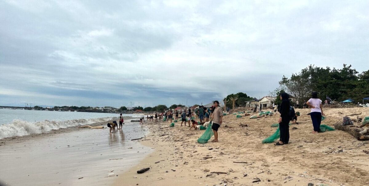 Støjhegn, støjværn af genbrugsplast planker, plastklanker fra verdenshavene