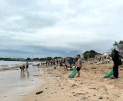Støjhegn, støjværn af genbrugsplast planker, plastklanker fra verdenshavene