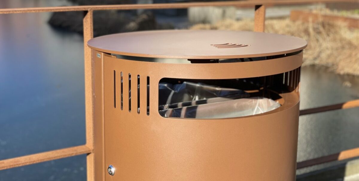 Affaldsbeholder CATTURA R220 – effektiv affaldssortering til din park