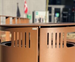 Affaldsbeholder CATTURA R220 – effektiv affaldshåndtering made in Danmark