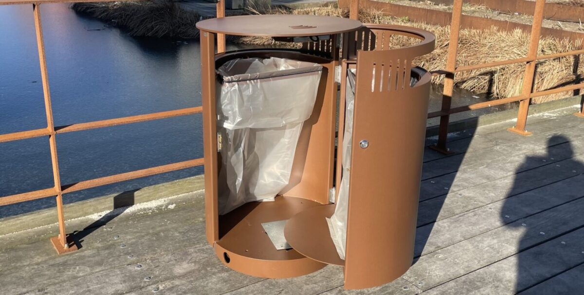 Affaldsbeholder CATTURA R220 – effektiv affaldssortering 2 x 110 liter til bvmidt