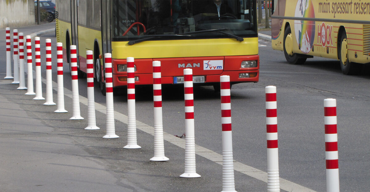Fleksibel plast pullert