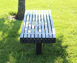 Bastone plint, bænk, bænkerenovering, ren recyclingplast, park og by, uderum, ude arealer
