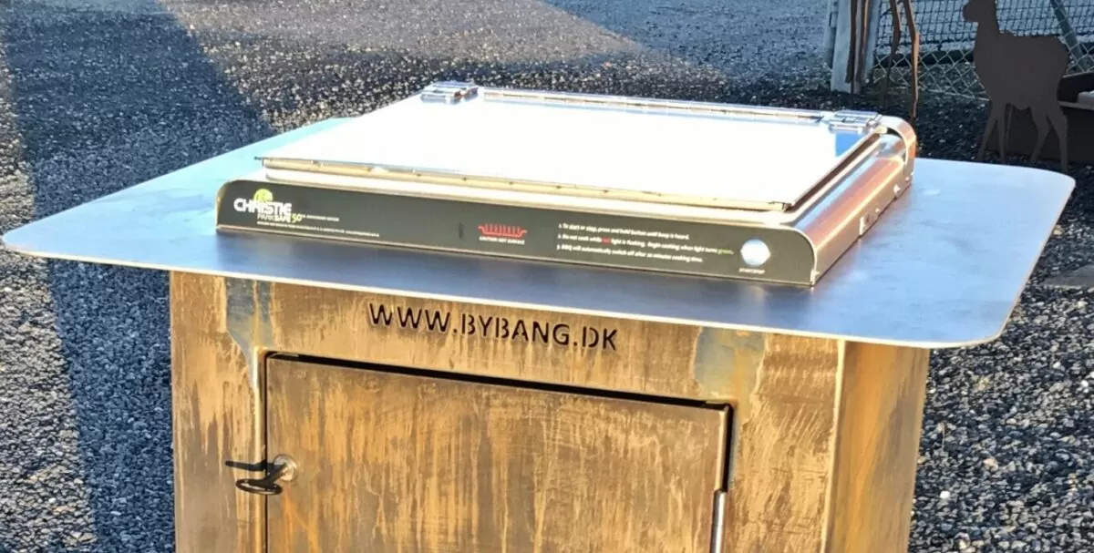 Grill-2-aspect-ratio-1362-689