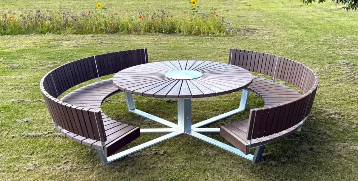 Giro--scaled-e1755718034244-aspect-ratio-1362-689